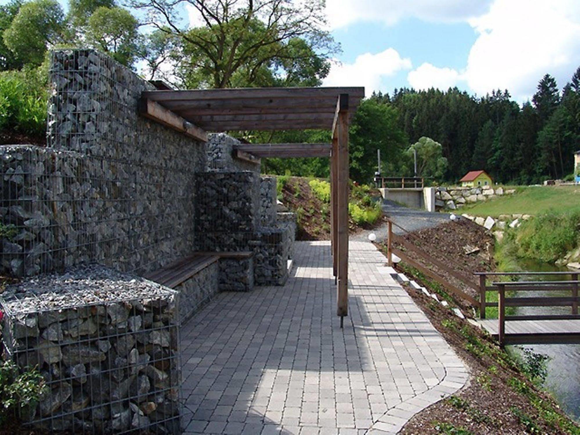 Hotel-Restaurant Liebnitzmuehle Raabs an der Thaya Buitenkant foto